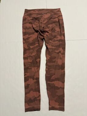 Lululemon Women’s Pink Multi Camo Leggings Pants Size 12
